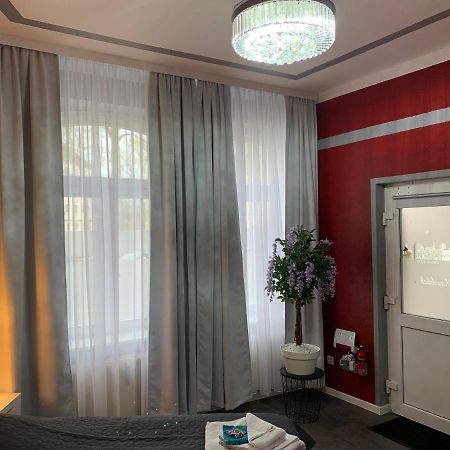 Exklusive Stadtwohnung Am Elbradweg: Best-Preis-Fewo Rathausblick 1 Fuer Max. 3 Pers. Inkl. Wlan, Prime Video & Self Check-In فيتينبيرغ المظهر الخارجي الصورة
