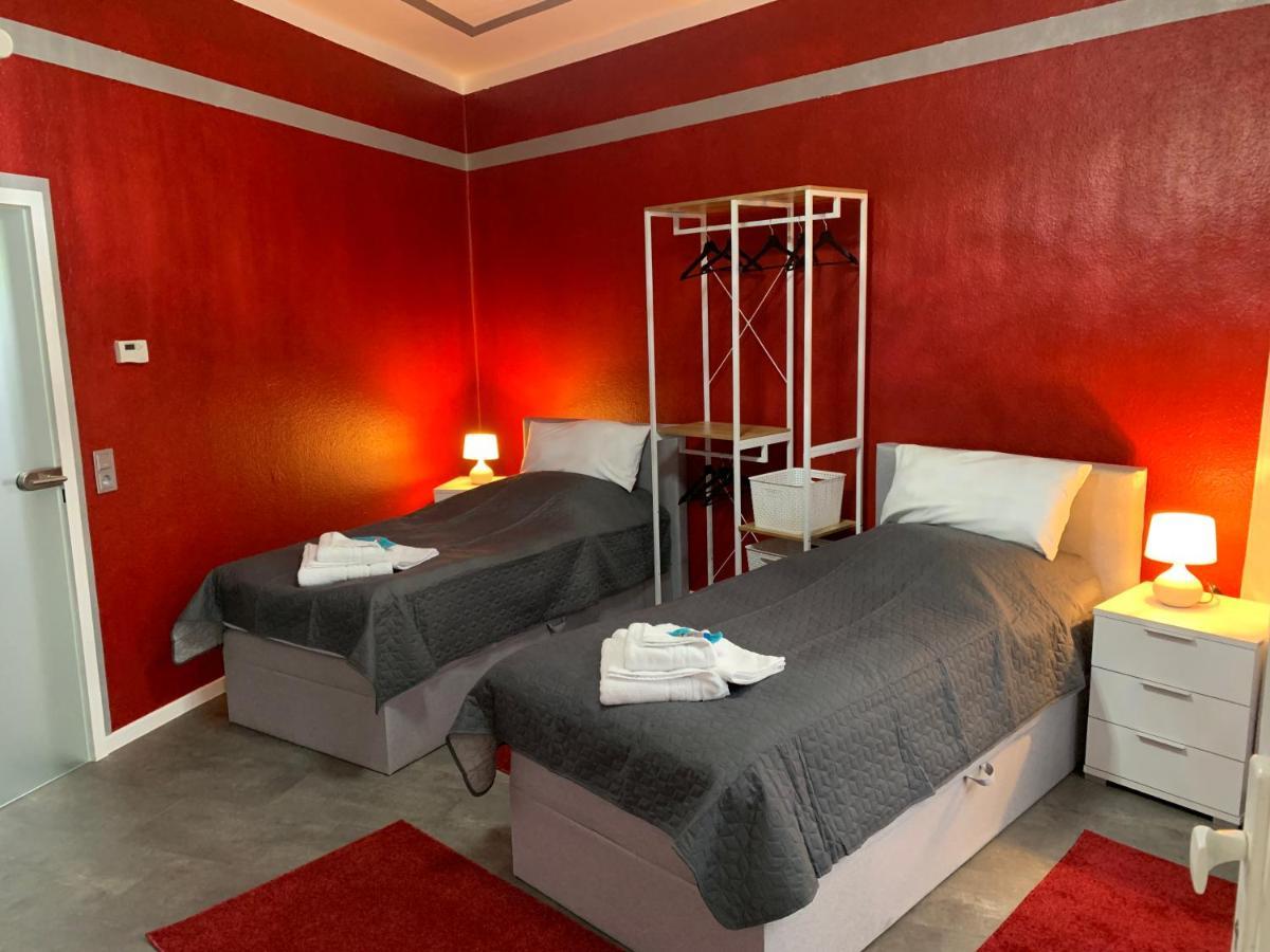 Exklusive Stadtwohnung Am Elbradweg: Best-Preis-Fewo Rathausblick 1 Fuer Max. 3 Pers. Inkl. Wlan, Prime Video & Self Check-In فيتينبيرغ المظهر الخارجي الصورة