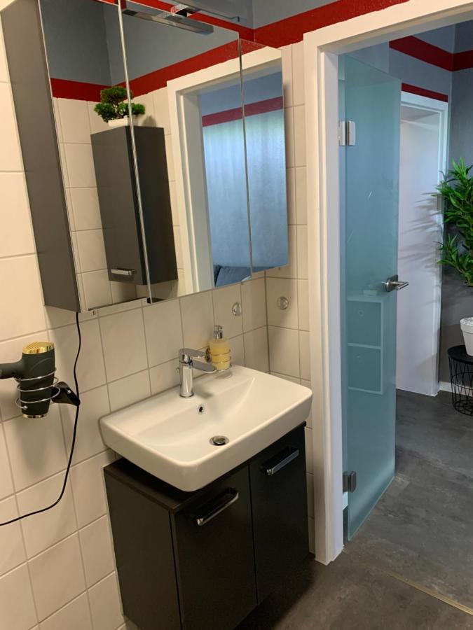 Exklusive Stadtwohnung Am Elbradweg: Best-Preis-Fewo Rathausblick 1 Fuer Max. 3 Pers. Inkl. Wlan, Prime Video & Self Check-In فيتينبيرغ المظهر الخارجي الصورة
