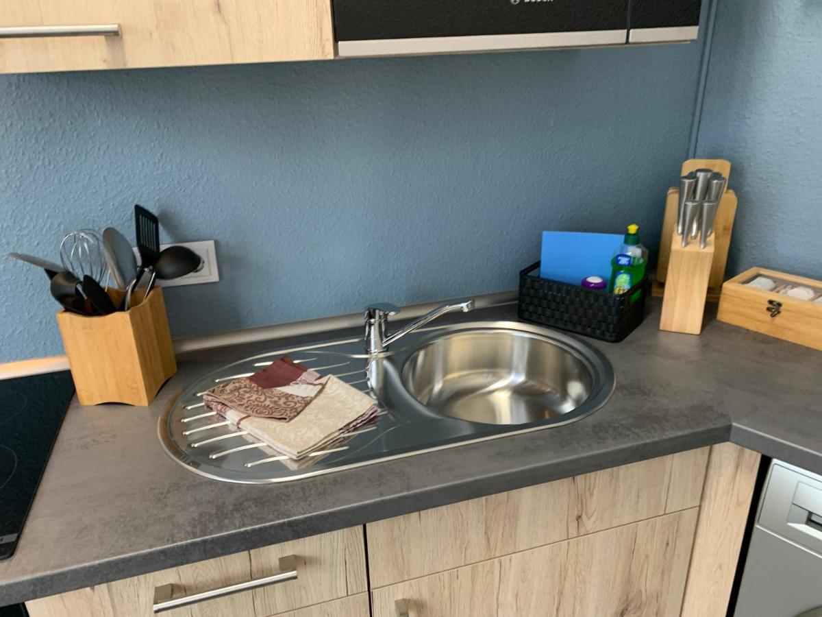 Exklusive Stadtwohnung Am Elbradweg: Best-Preis-Fewo Rathausblick 1 Fuer Max. 3 Pers. Inkl. Wlan, Prime Video & Self Check-In فيتينبيرغ المظهر الخارجي الصورة
